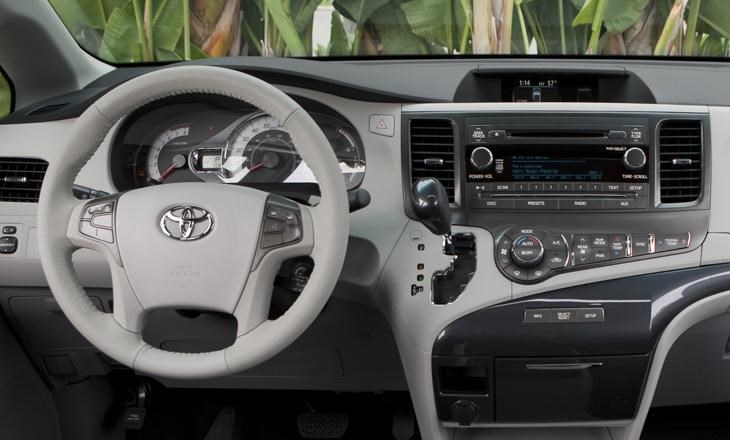 Toyota sienna dash