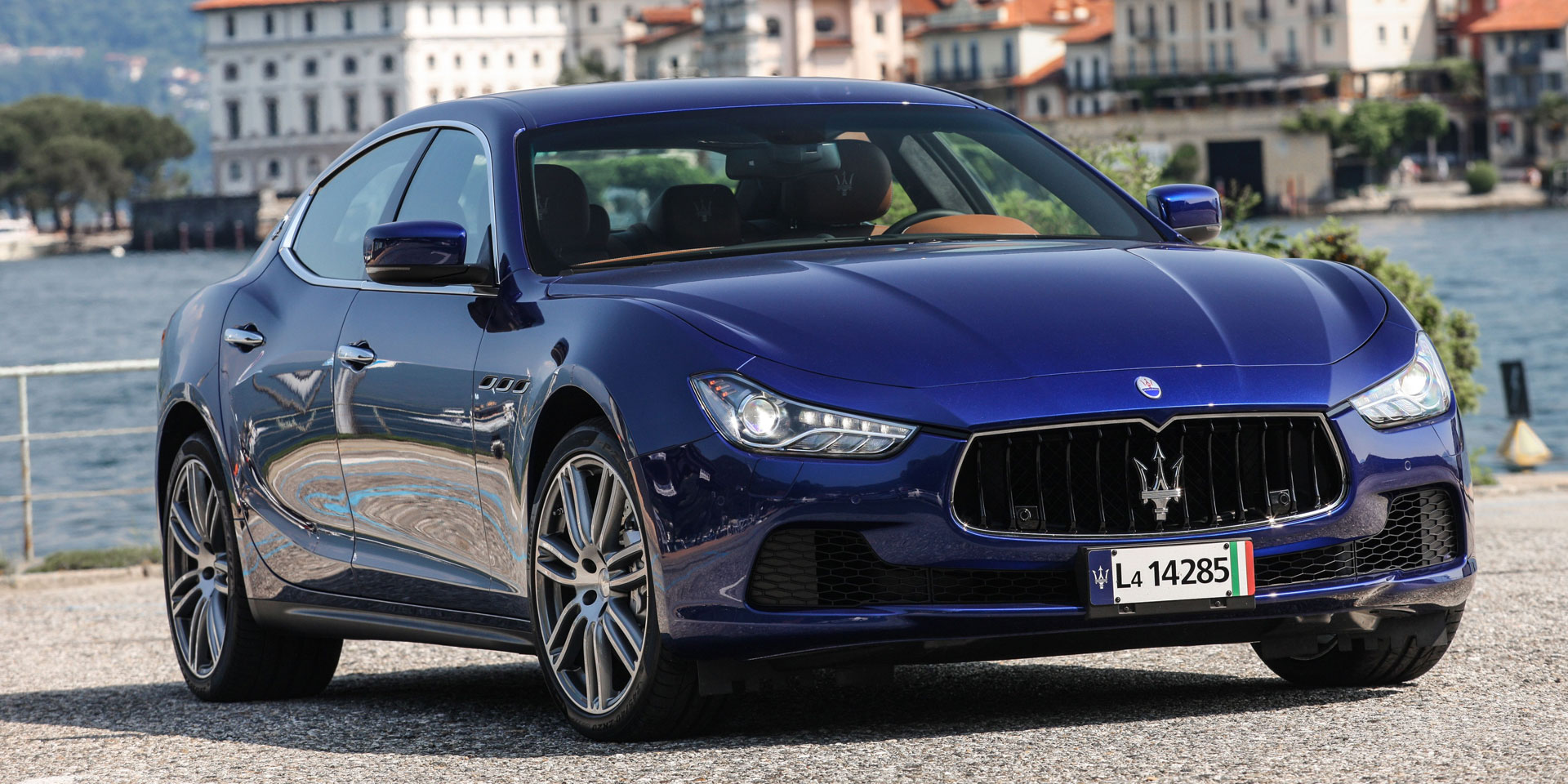 2016 - Maserati - Ghibli - Vehicles on Display | Chicago Auto Show 2016