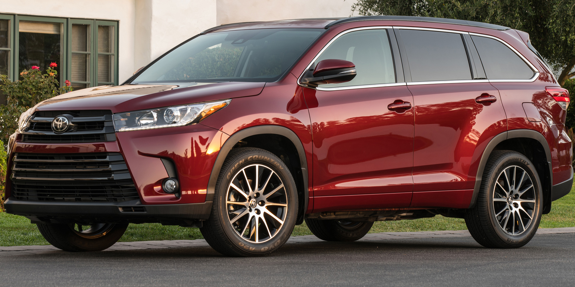 2018 - Toyota - Highlander - Vehicles on Display | Chicago ...