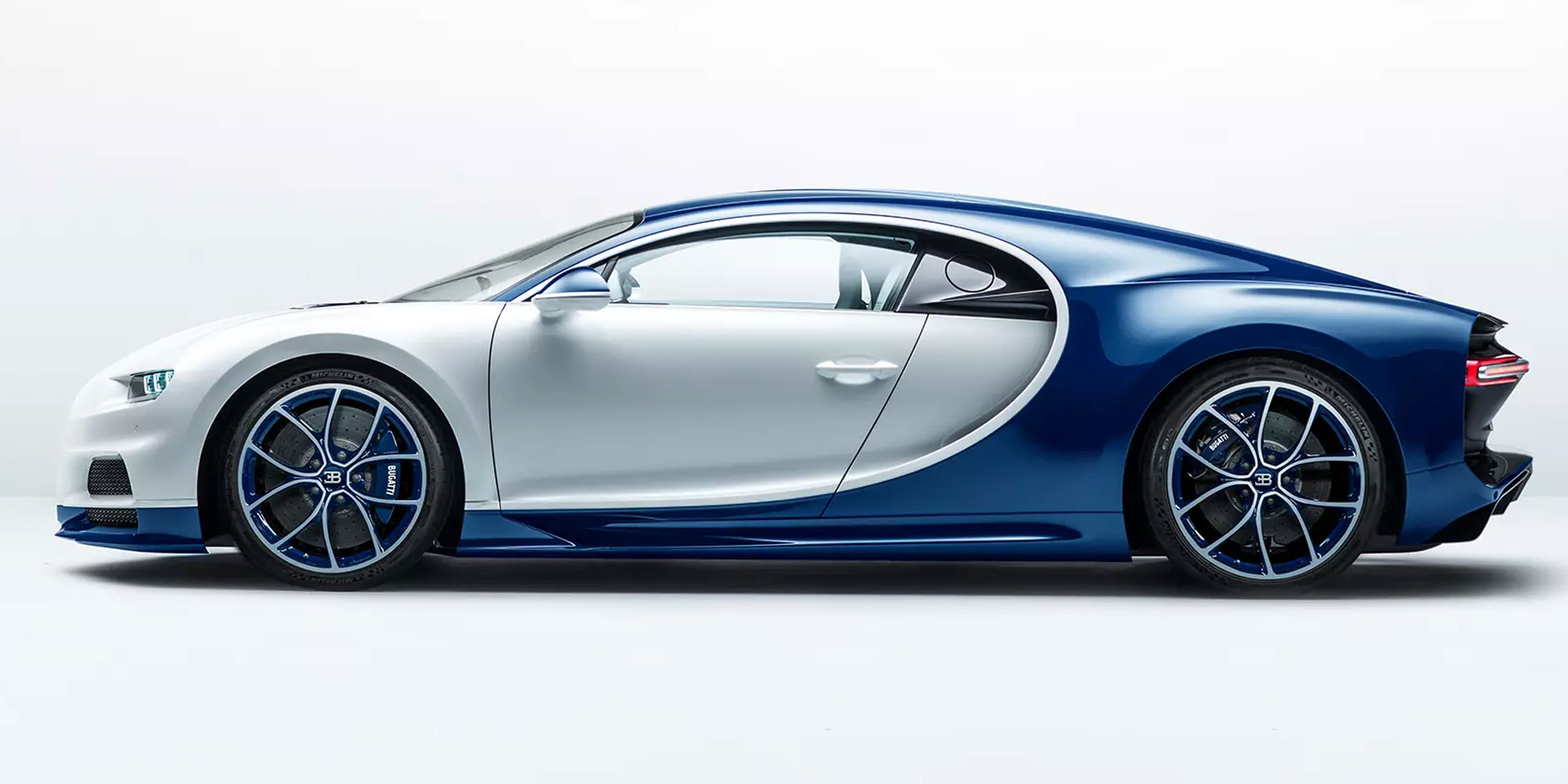 2019 - Bugatti - Chiron - Vehicles on Display | Chicago Auto Show