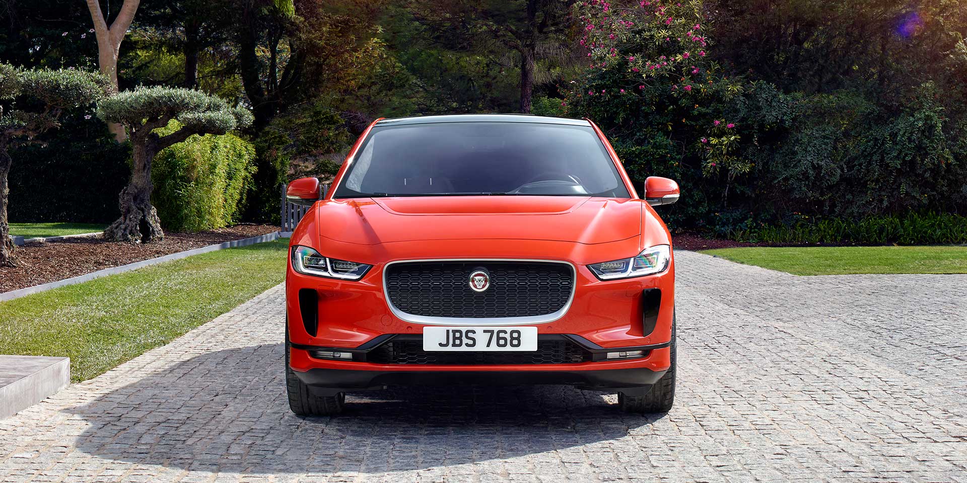 Jaguar i pace фото