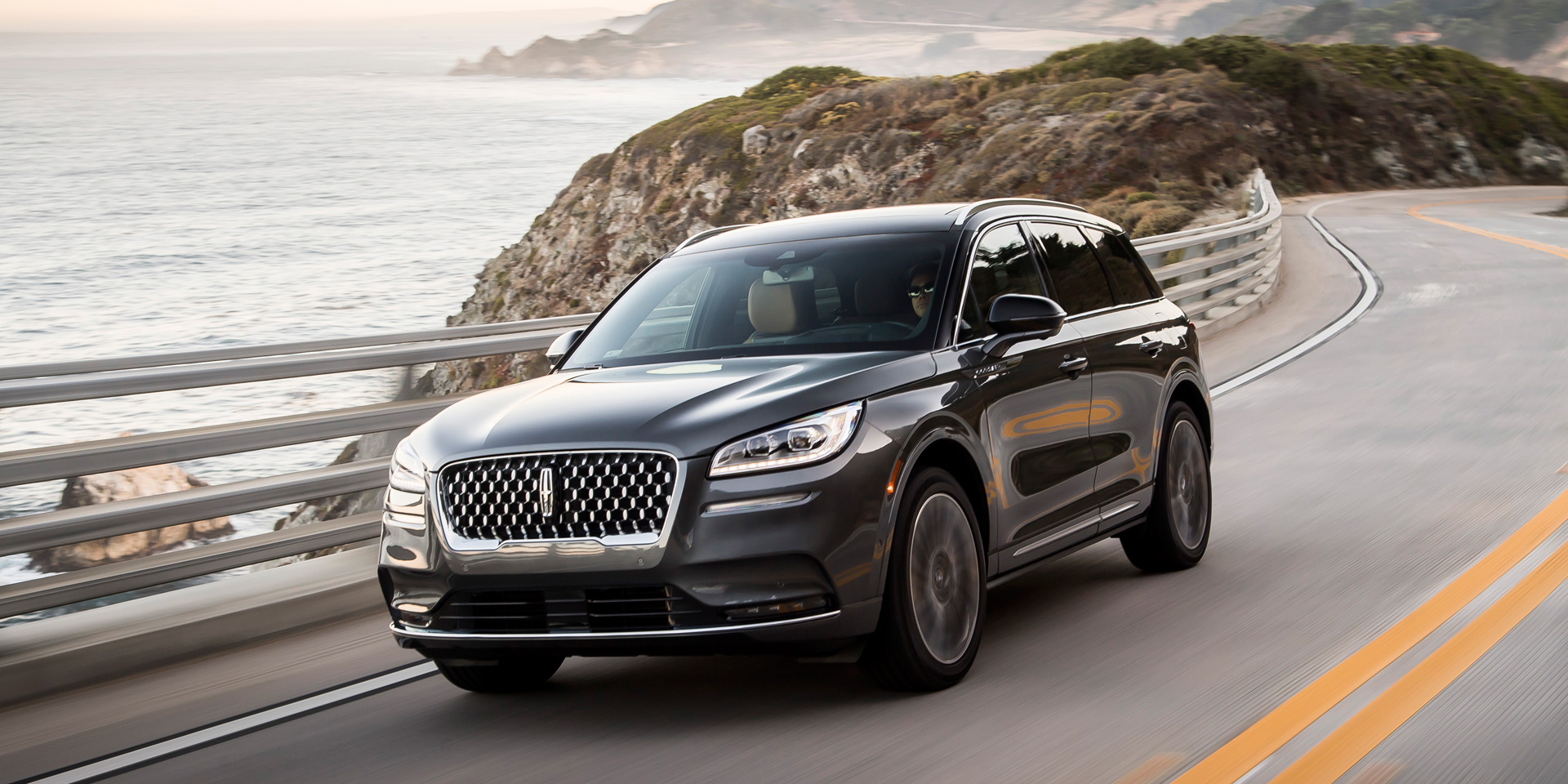 2021 - Lincoln - Corsair - Vehicles on Display | Chicago Auto Show