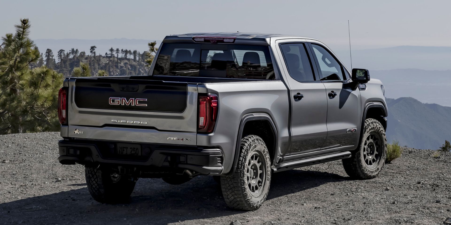 2024 - GMC - Sierra 1500 - Vehicles on Display | Chicago Auto Show