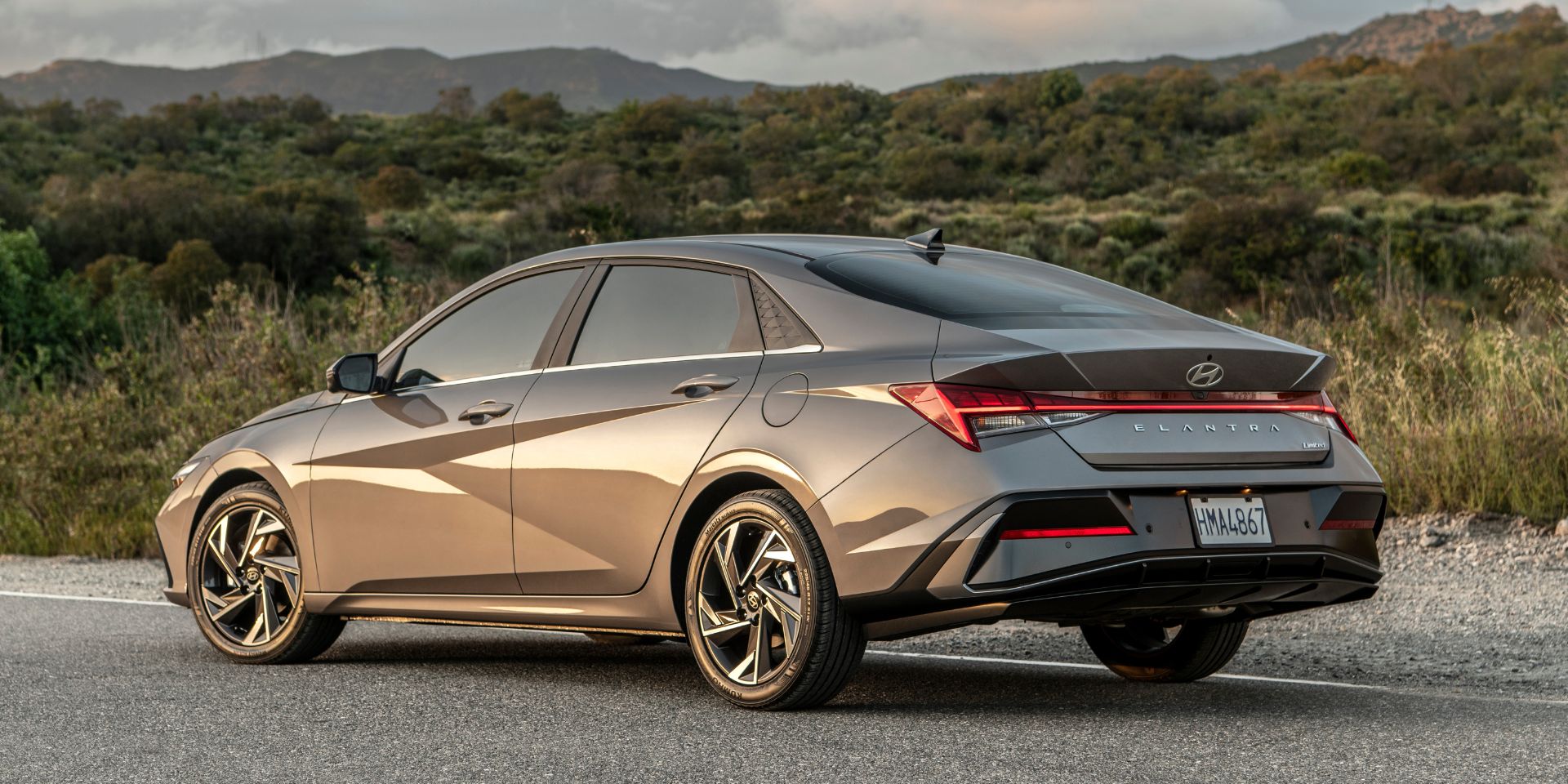 2024 - Hyundai - Elantra - Vehicles On Display 