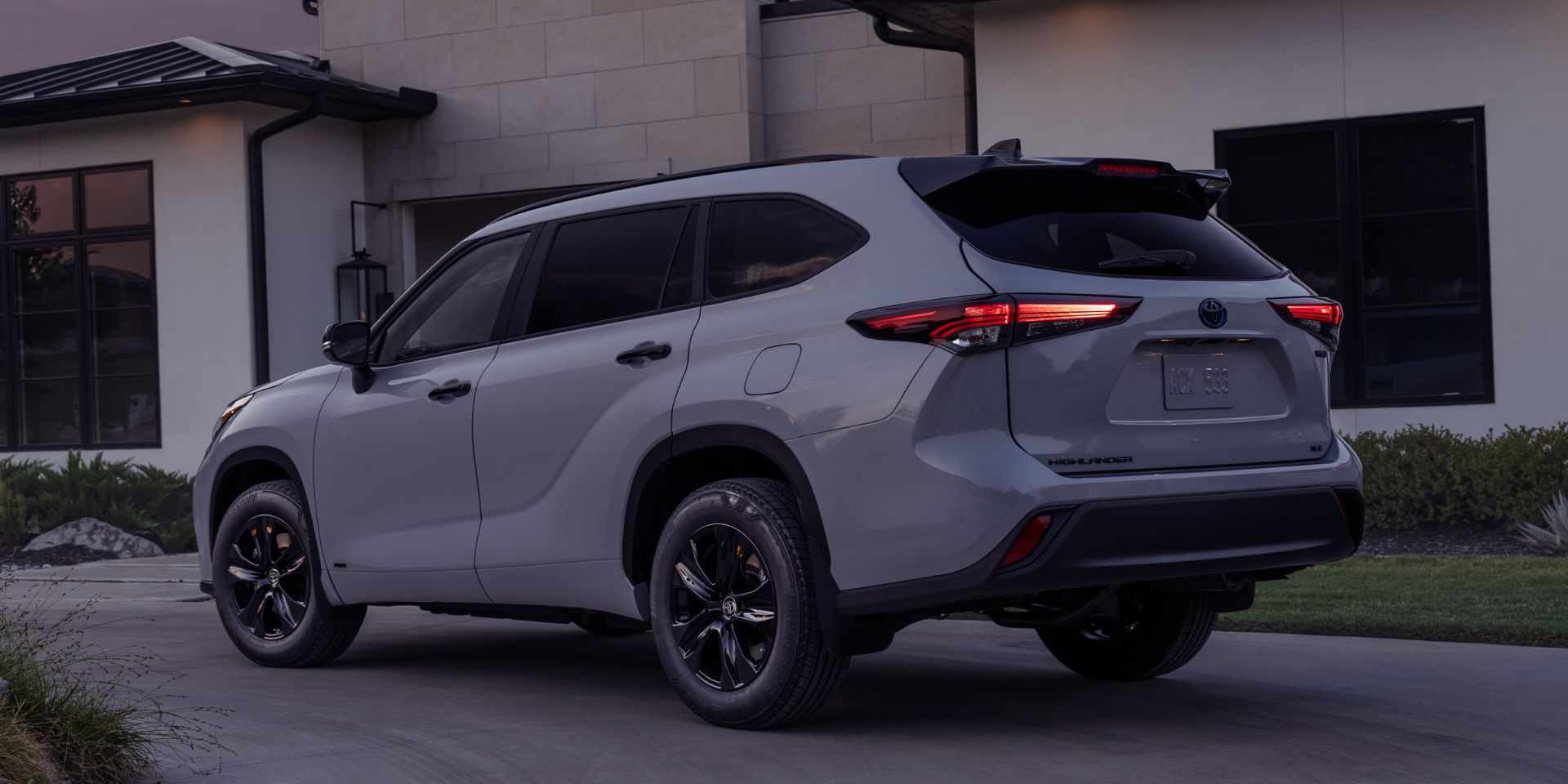 2024 - Toyota - Highlander - Vehicles on Display | Chicago Auto Show