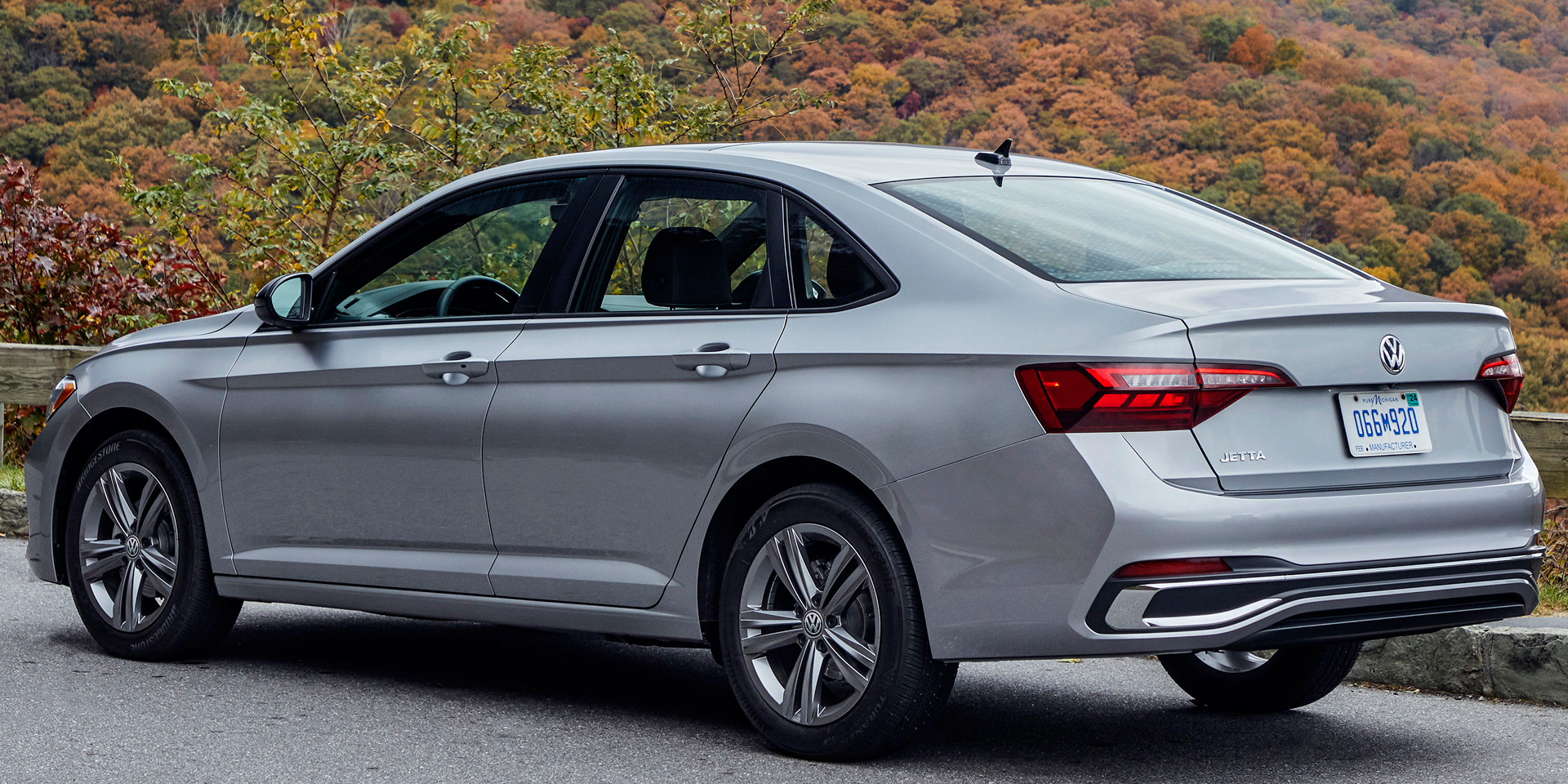 2024 - Volkswagen - Jetta - Vehicles on Display | Chicago Auto Show